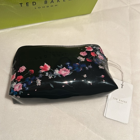 Ted Baker Evalyn clutch/make-up pouch - Picture 7 of 9